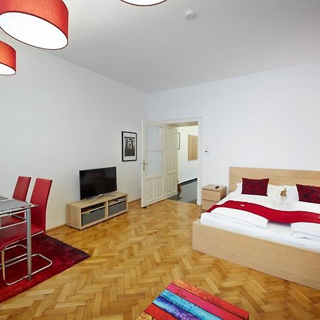 Stadthalle - Familycityapartment Vídeň Exteriér fotografie