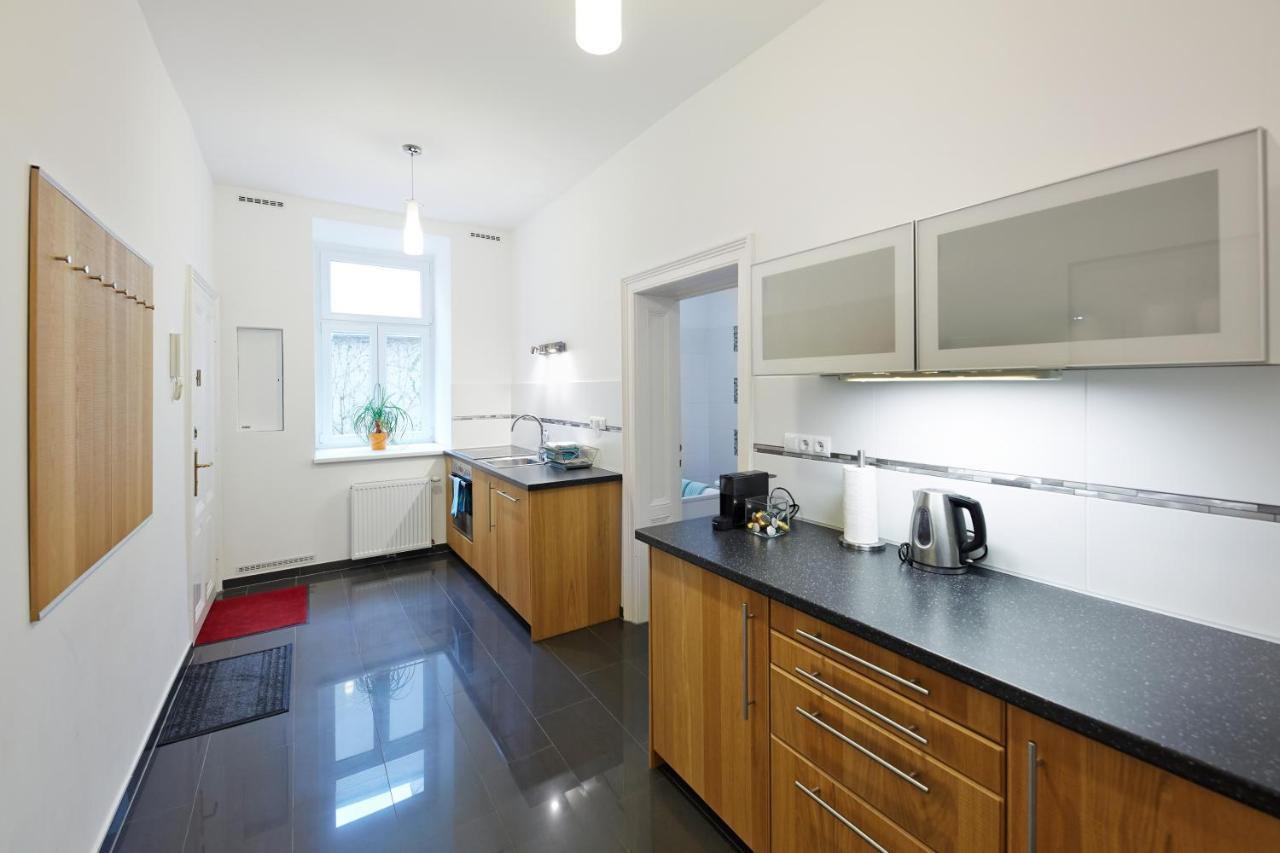 Stadthalle - Familycityapartment Vídeň Exteriér fotografie